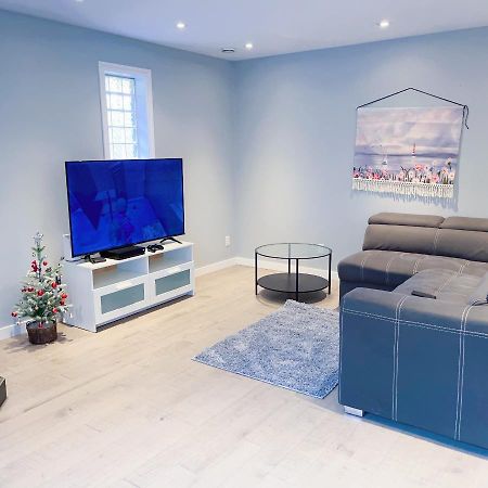Quiet Three Bedrooms House Виктория Екстериор снимка