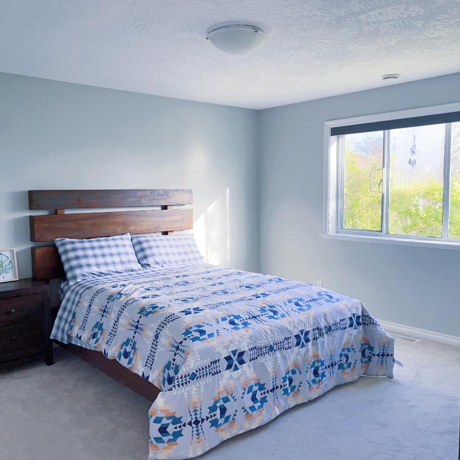 Quiet Three Bedrooms House Виктория Екстериор снимка